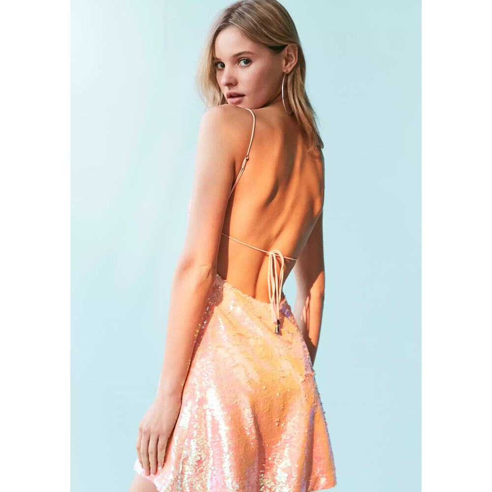 Kimchi Blue Sand Dollar Sequin Square Neck Peach Dress Size Medium Taylor Swift - Picture 5 of 16